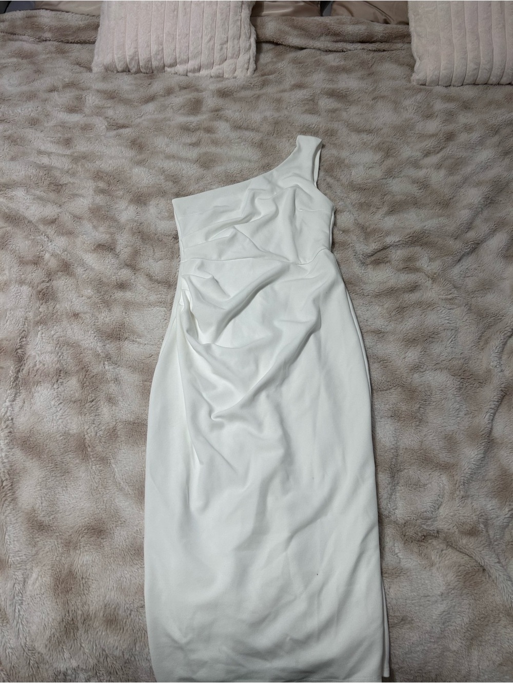 Windsor One-Shoulder Ivory Asymmetrical Dress